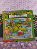 Vintage 1997 Scholastic's The Magic School Bus Gets Cold Feet, Softcover
