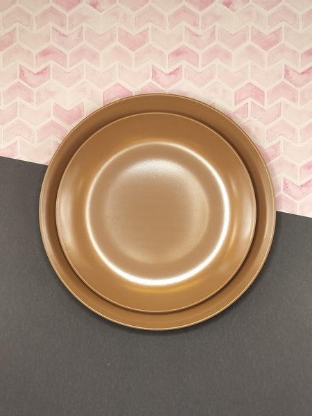 Vintage Oneida Melamine Brown Plate Set, 4 Place Setting 8pc, NICE & CLEAN