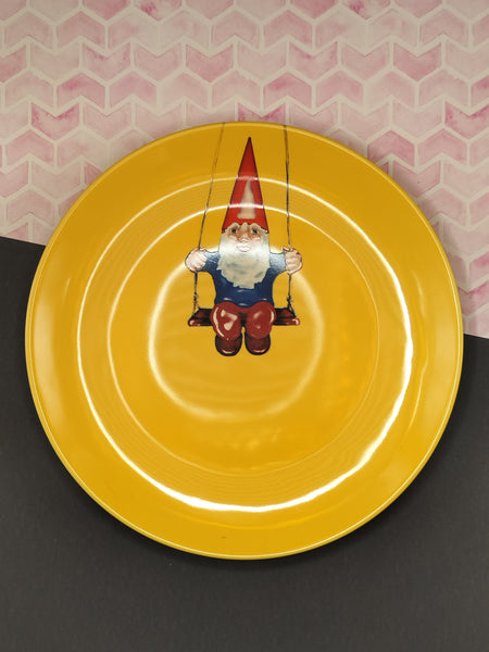 Kiss That Frog Garden Gnome Swing Yellow Plate 8", Like New
