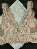 American Eagle Aerie Women's Light Gray Lace Floral Bralette Size Medium
