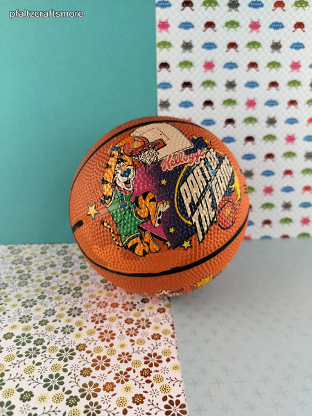 Vintage 1998 Kellogg's Cereal Part Of The Game Tony The Tiger Mini Basketball