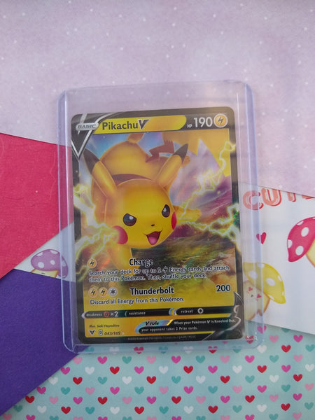 Pokemon TCG Ultra Rare Pikachu V Vivid Voltage Full Art Holo Card 043/185 - NM
