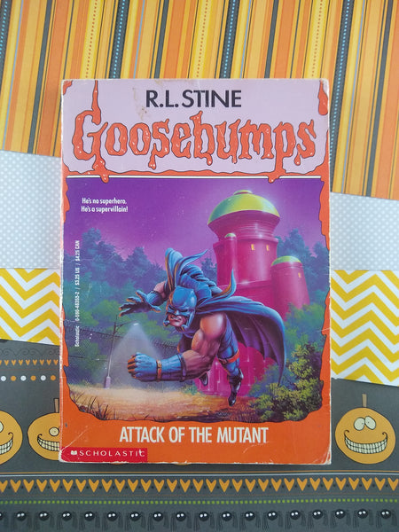 Vintage 1994 1st Printing Goosebumps Attack of the Mutant by R.L. Stine Paperback