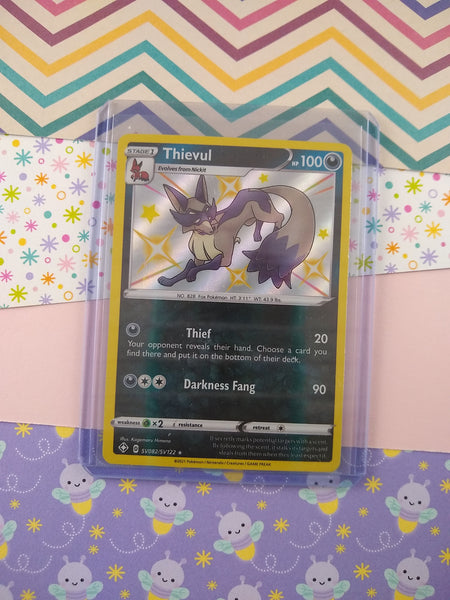 Pokemon TCG - Thievul Shining Fates Holographic Card SV082/SV122 - NM