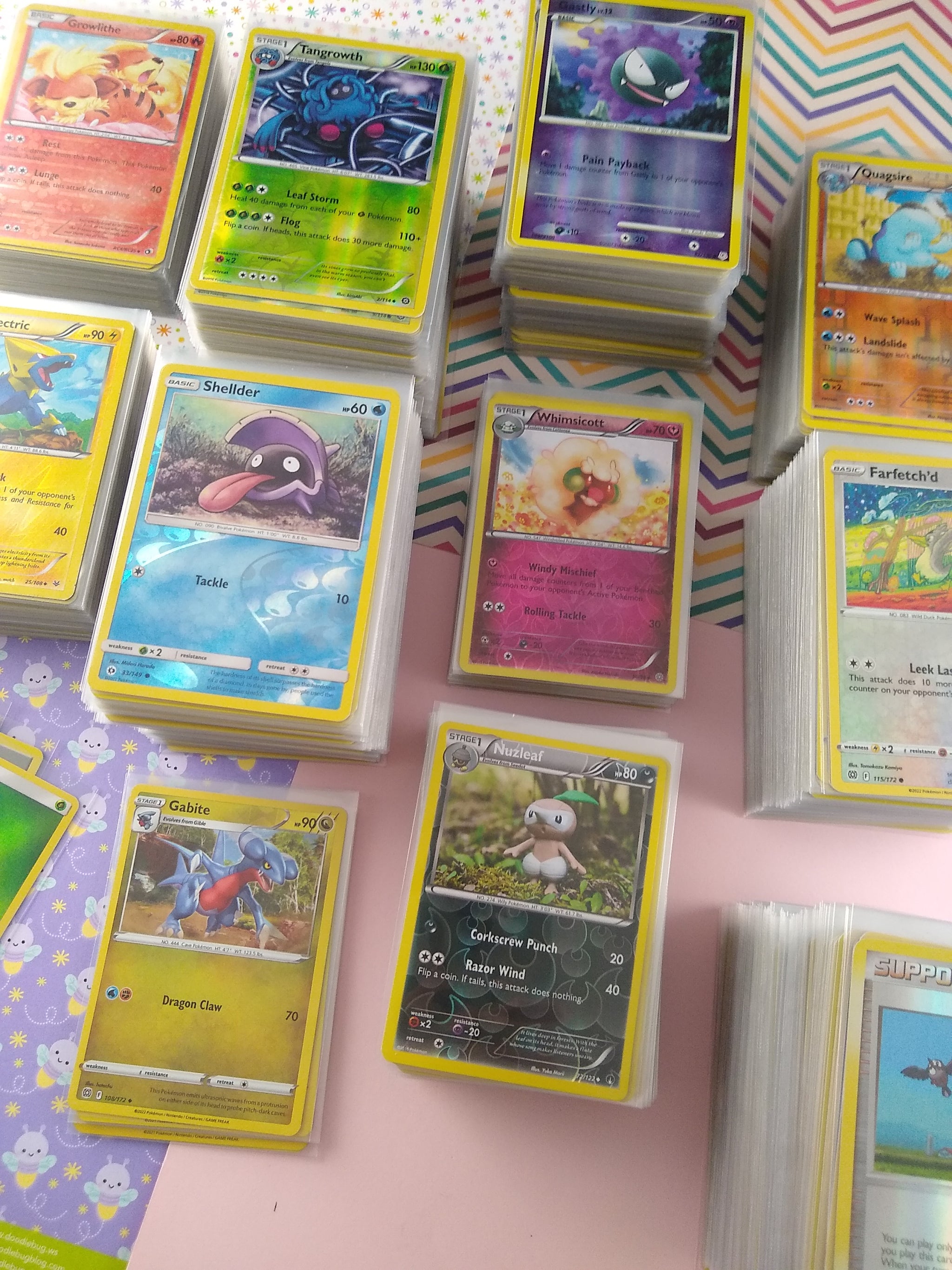 Pokemon Card Lot Of 160 Cards - Holos, Rares, Vintage (1994-Present) Mixed Collection Pokemon Card Lot Of 160 Cards - Holos, Rares, Vintage (1994-Present) Mixed Collection