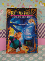 Vintage 1984 Ghosts Beneath Our Feet by Betty Ren Wright Softcover