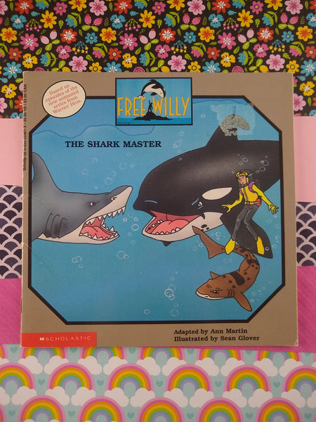 Vintage 1995 1st Printing Free Willy: The Shark Master Scholastic Softcover