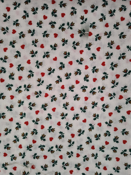 Vintage Flowers Hearts Red White Green Simplistic Fabric Remnant 2 yd x 45" W, Nice & Clean