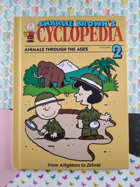 Vintage 1990 Charlie Brown's 'Cyclopedia Volume 2: Animals Through the Ages Hardcover LIKE NEW