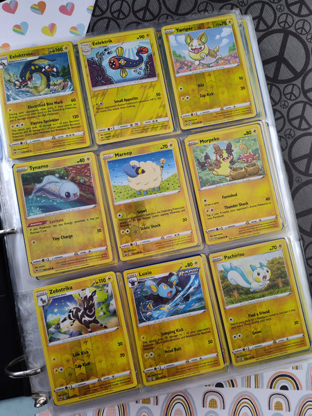 Pokemon TCG 940 Common & Uncommon Cards in Binder
