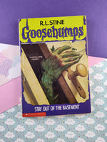 Vintage 1992 1st Printing R.L. Stine Goosebumps #2, Stay Out of the Basement