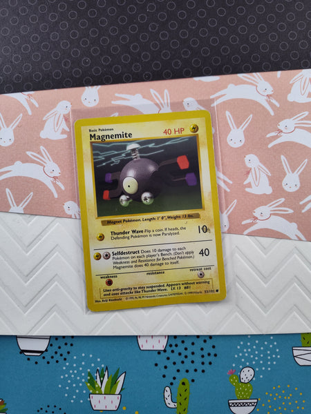 Vintage Common - Shadowless Magnemite Base Non-Holo Pokemon Card 53/102 - MP