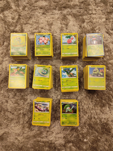 Pokemon TCG Lot 1,800+ Cards, Grass Type, No Trainers No Energy