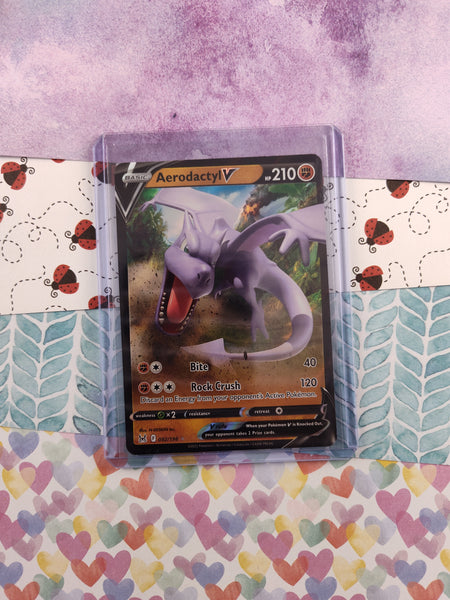 Pokemon TCG - Aerodactyl V Lost Origin Full Art Holo Card 092/196 - NM Pfaltzcraftsmore Pokemon TCG - Aerodactyl V Lost Origin Full Art Holo Card 092/196 - NM Pfaltzcraftsmore