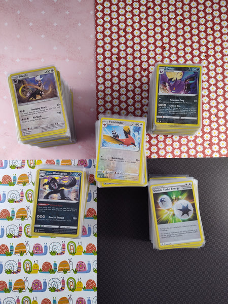 Pokemon TCG - Bulk Lot/792 Holo + Reverse Holo Common to Rare Cards, V Pfaltzcraftsmore Pokemon TCG - Bulk Lot/792 Holo + Reverse Holo Common to Rare Cards, V Pfaltzcraftsmore
