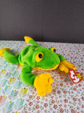 Vintage TY Beanie Baby - Smoochy, Green Frog - October 1, 1997