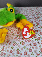 Vintage TY Beanie Baby - Smoochy, Green Frog - October 1, 1997