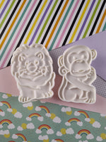 Vintage Animals Lion + Monkey Plastic Cookie Cutter Set/2, Nice & Clean