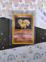 Vintage Common - Vulpix Base Set Non-Holo Pokemon Card 68/102 - NM