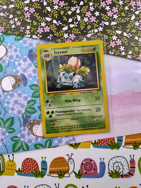 Vintage Uncommon - Ivysaur Base Non-Holo Pokemon Card 30/102 - MP/Creased