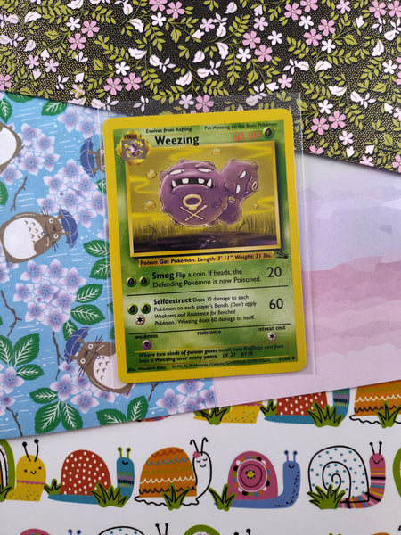 Vintage Uncommon - Weezing Fossil Non-Holo Pokemon Card  45/62 - VG