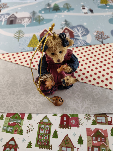 Vintage Christmas Ornament, Ganz Cottage Teddy Bear w/Gingerbread Men Cookies