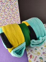 Minecraft BEES Graphic Plush Throw Blanket 46" x 60", NEW