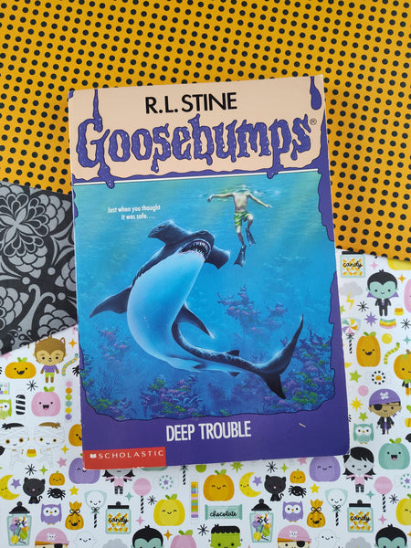 Vintage 1990's R.L. Stine Goosebumps #19, Deep Trouble