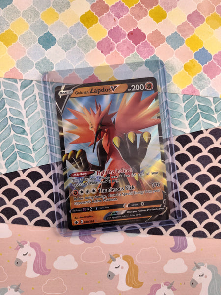 Pokemon TCG Ultra Rare Galarian Zapdos V Chilling Reign Full Art Holo Card 080/198 - NM