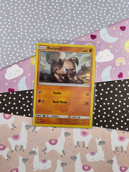 Pokemon TCG Promo Rockruff Sun & Moon Holographic Card SM06 - LP (B)