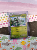 Pokemon TCG - Sprigatito Scarlet & Violet Holographic Card 013/198 - NM