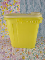 Vintage Tupperware #587-9 Yellow Container w/ Handle & Lid, Nice Clean