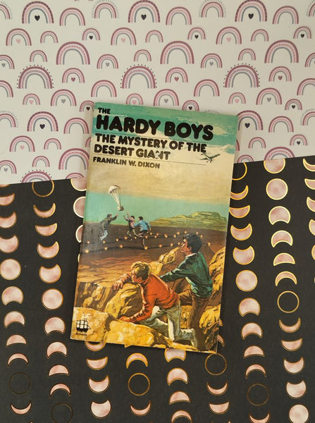 Vintage 1977 The Hardy Boys: The Mystery of the Desert Giant Softcover