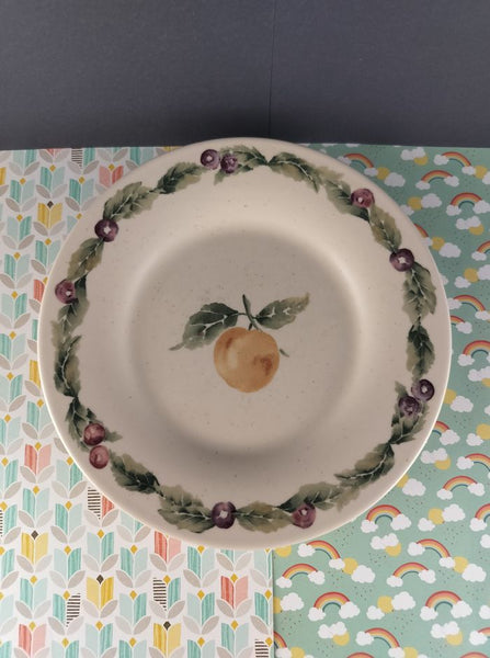 Vintage Pfaltzgraff Jamberry Fruits 8" Salad Plates Set/2