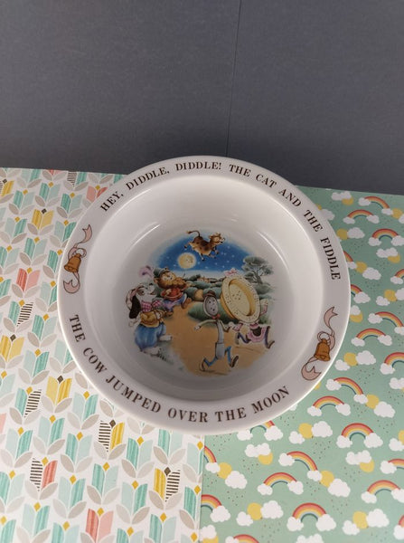 Vintage Avon 1984 Child's 6.25" Bowl "Cow Jumped Over the Moon" Excellent Condition