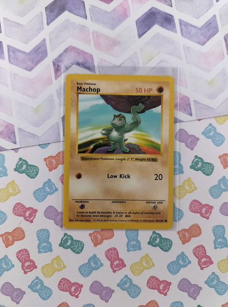 Vintage Common - Shadowless Machop Base Set Non-Holo Pokemon Card 52/102 - LP (C)