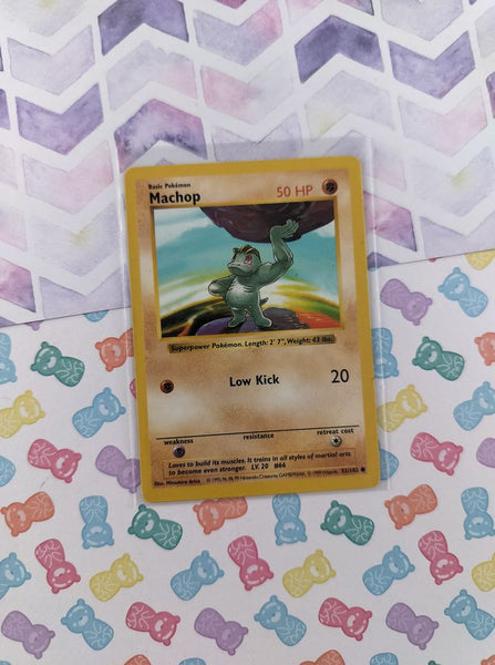 Vintage Common - Shadowless Machop Base Set Non-Holo Pokemon Card 52/102 - LP (D)