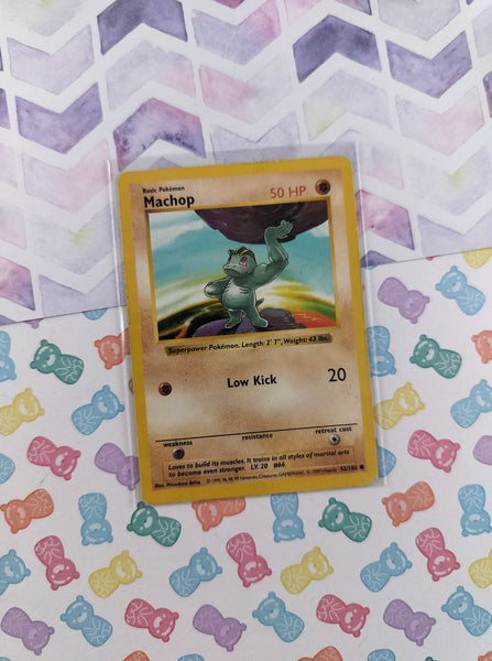 Vintage Common - Shadowless Machop Base Set Non-Holo Pokemon Card 52/102 - LP (E)