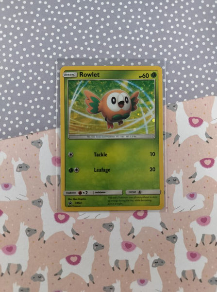 Pokemon TCG - Rowlet Promo Holographic Card SM22 - LP
