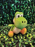 2017 Super Mario Bros Yoshi Plush Toy Green Nintendo 8" Plush, Nice & Clean