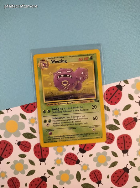 Vintage Uncommon - Weezing Fossil Non-Holo Pokemon Card  45/62 - VG (C)