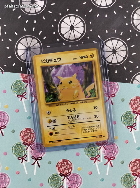 Vintage Common (Japanese) - Pikachu Base Set Non-Holo Pokemon Card #025 - NM