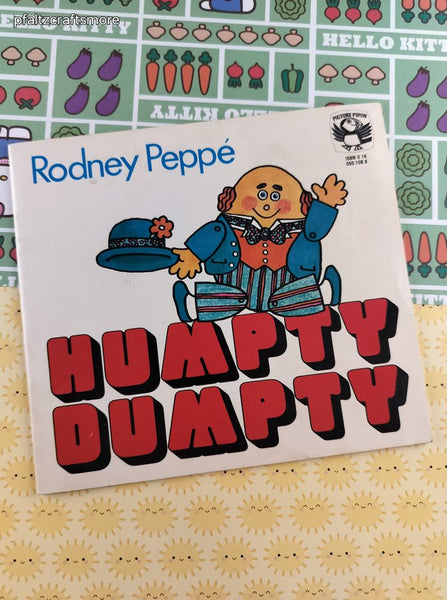 Vintage 1977 Humpty Dumpty by Rodney Peppe Picture Puffin Softcover
