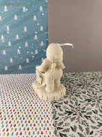 Vintage Snowbabies Department 56 Wintery Seasonal Stringing Fallen Stars Figurine