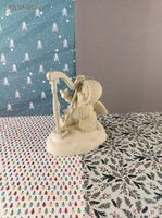 Vintage Snowbabies Department 56 Wintery Seasonal Music From Heaven Figurine