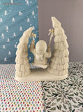 Vintage Snowbabies Department 56 Wintery Seasonal When the Bough Breaks Figurine