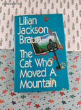 Vintage 1992 The Cat Who Moved a Mountain by Lilian Jackson Braun Hardcover
