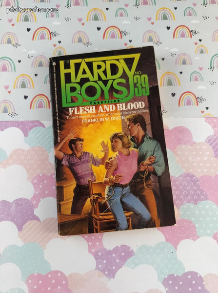 Vintage 1990 1st Printing The Hardy Boys Case Files: Flesh and Blood Softcover