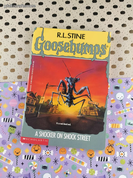 Vintage 1990's R.L. Stine Goosebumps #35, A Shocker on Shock Street Softcover