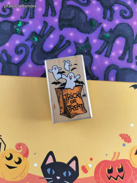 Vintage 1993 Hero Arts Fall Festive Ghostly Trick or Treat D180 Wooden Block/Rubber Stamp